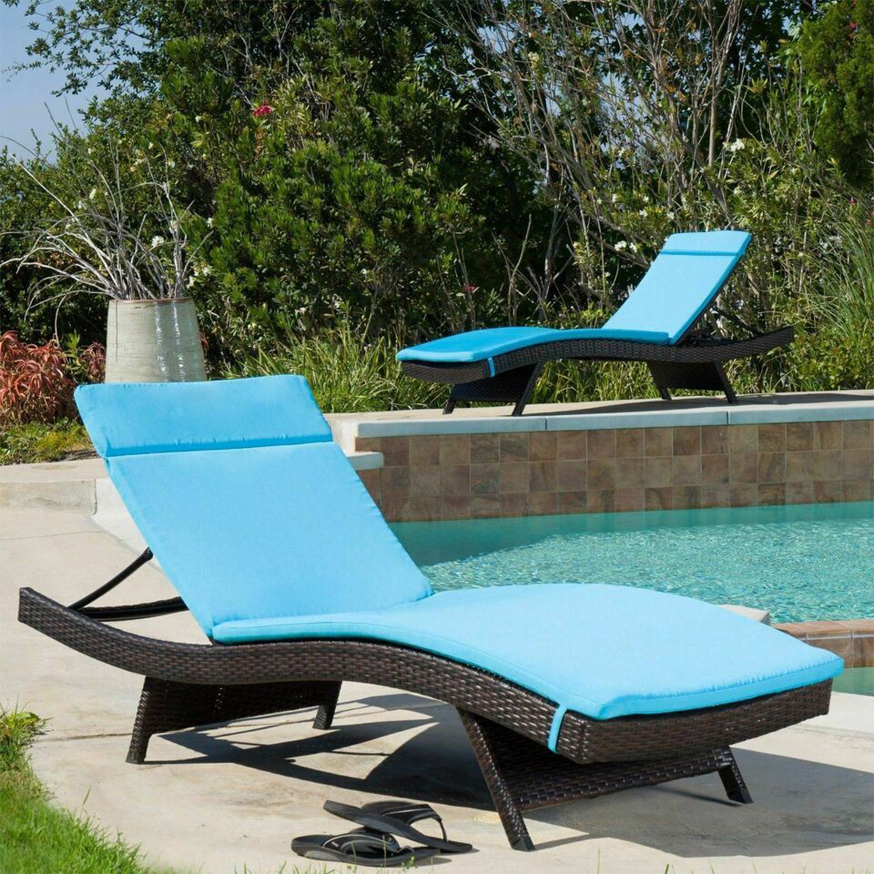 52005.00CUSH- BLU  2PCS  SALEM Outdoor Chaise Lounge Cushion  Without Chaise Lounge