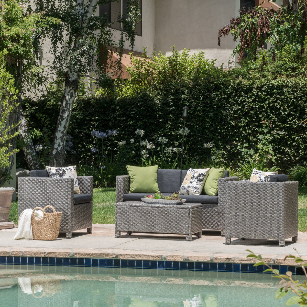 Puerta 4-Piece Outdoor Furniture Set with Water-Resistant Cushions - Rattan