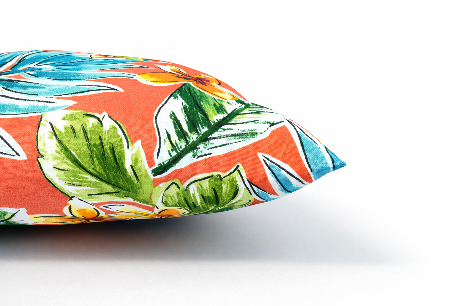 2 Pack Outdoor Throw Pillows, Waterproof &amp; Fade-Resistant Patio Cushions For Garden, Porch, Poolside Furniture - Soft &amp; Comfortable Decorative Pillow Covers 18x18 Inch, Bright Coral Pink