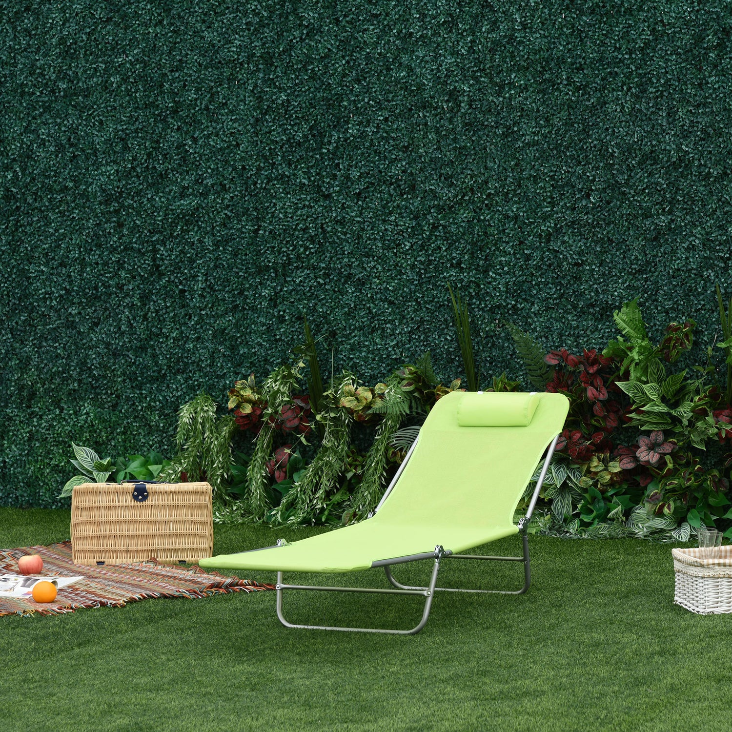 Folding Chaise Lounge Pool Chairs, Outdoor Sun Tanning Chairs with Pillow, Reclining Back, Steel Frame &amp; Breathable Mesh for Beach, Yard, Patio,  Green